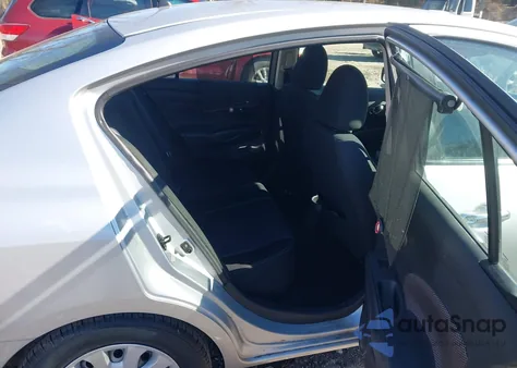 2017 Nissan Versa 1.6 Sv z USA, uszkodzony, nr VIN 3N1CN7AP1HL869694